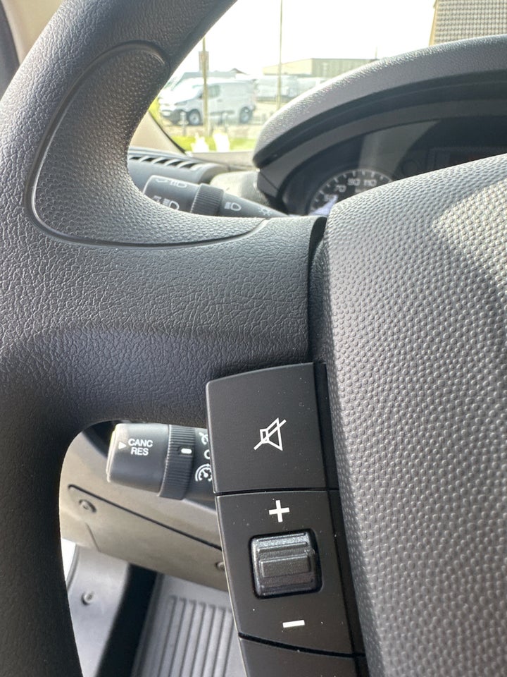 Peugeot Boxer 335 2,2 BlueHDi 140 L3H2 Premium