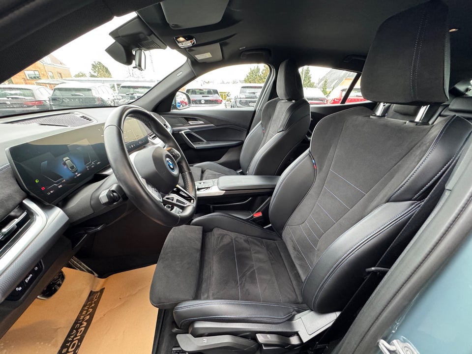 BMW iX2 eDrive20 M-Sport 5d