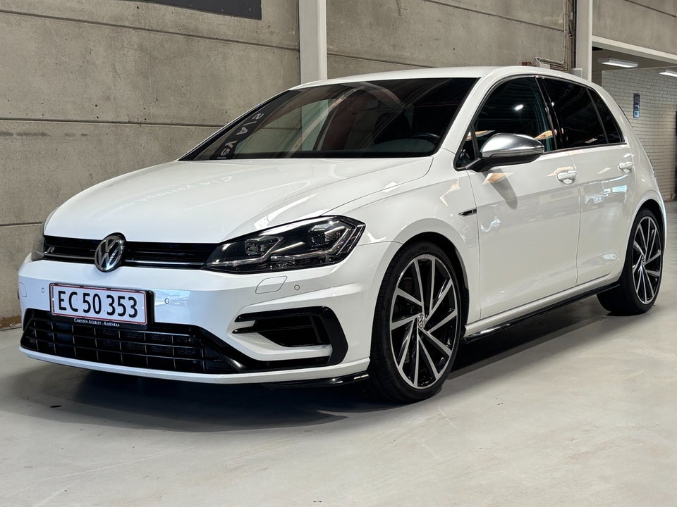 VW Golf VII 2,0 R DSG 4Motion 5d