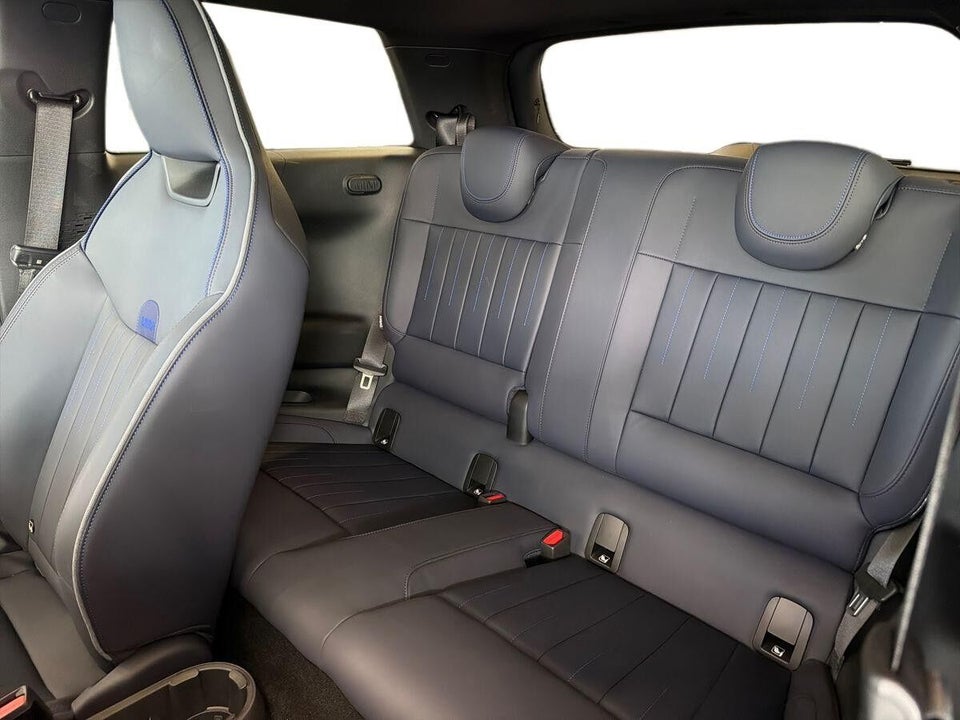 MINI Cooper SE Favoured Trim XL 3d