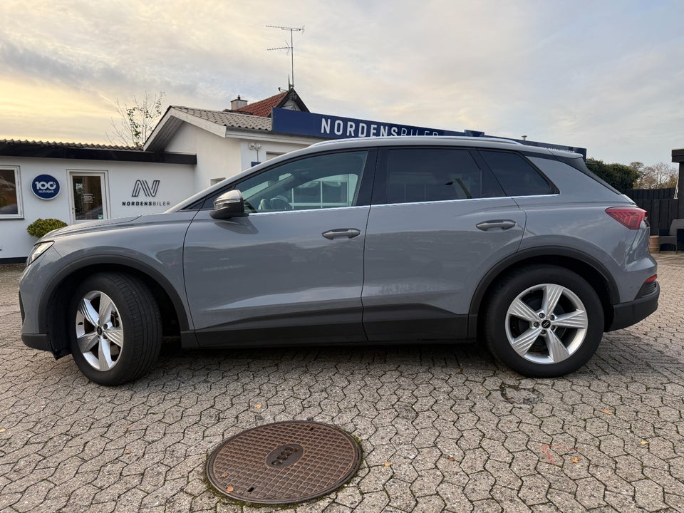 Audi Q4 e-tron 45 quattro 5d