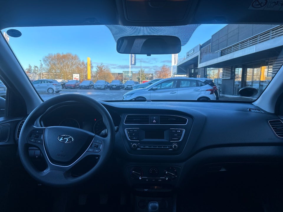 Hyundai i20 1,25 Life 5d