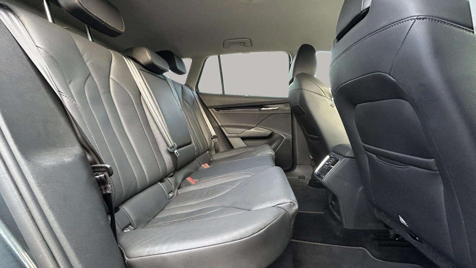 Skoda Enyaq 80 iV Plus 5d