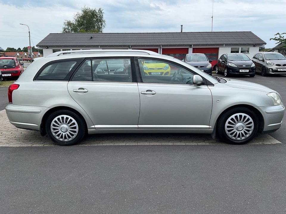 Toyota Avensis 1,8 VVT-i Sol stc. 5d