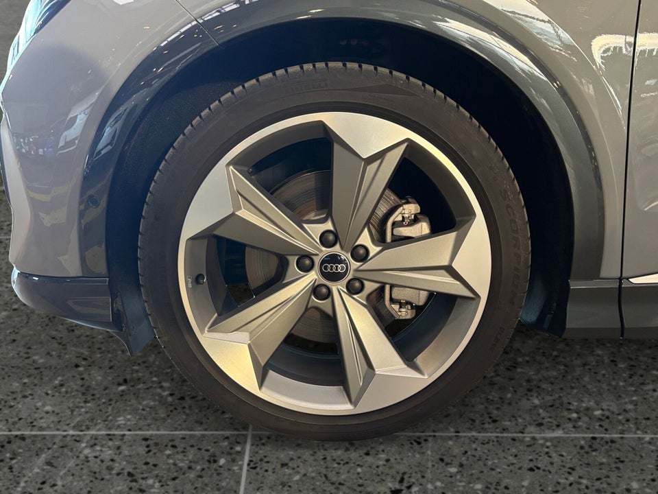 Audi Q4 e-tron 40 S-line Sportback 5d