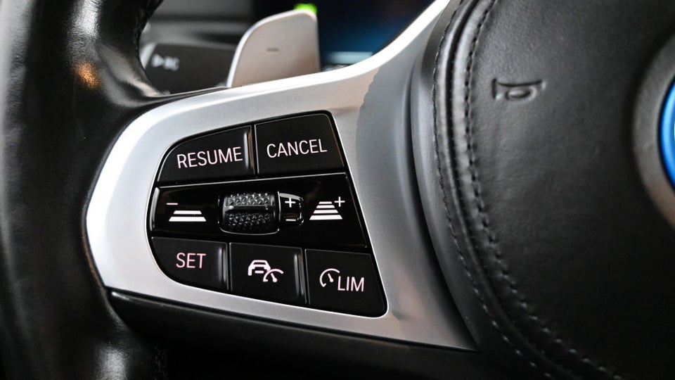 BMW 330e 2,0 M-Sport aut. 4d