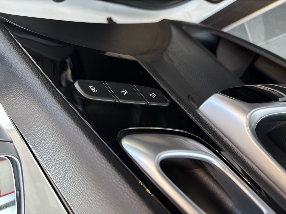 Kia XCeed 1,6 PHEV Upgrade DCT 5d