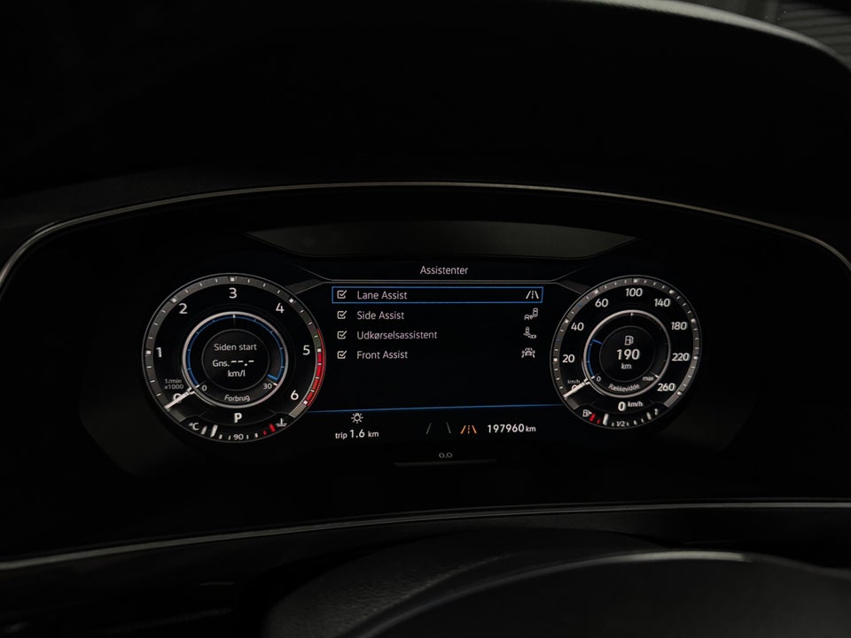 VW Tiguan 2,0 TDi 240 R-line DSG 4Motion Van 5d