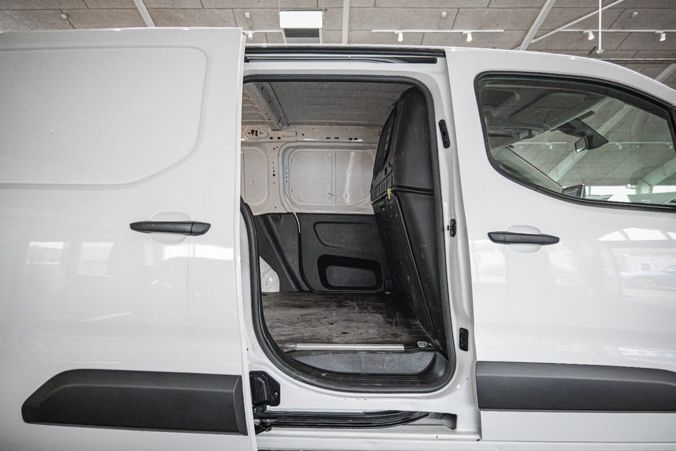 Toyota ProAce City 1,5 D 102 Medium Comfort 4d