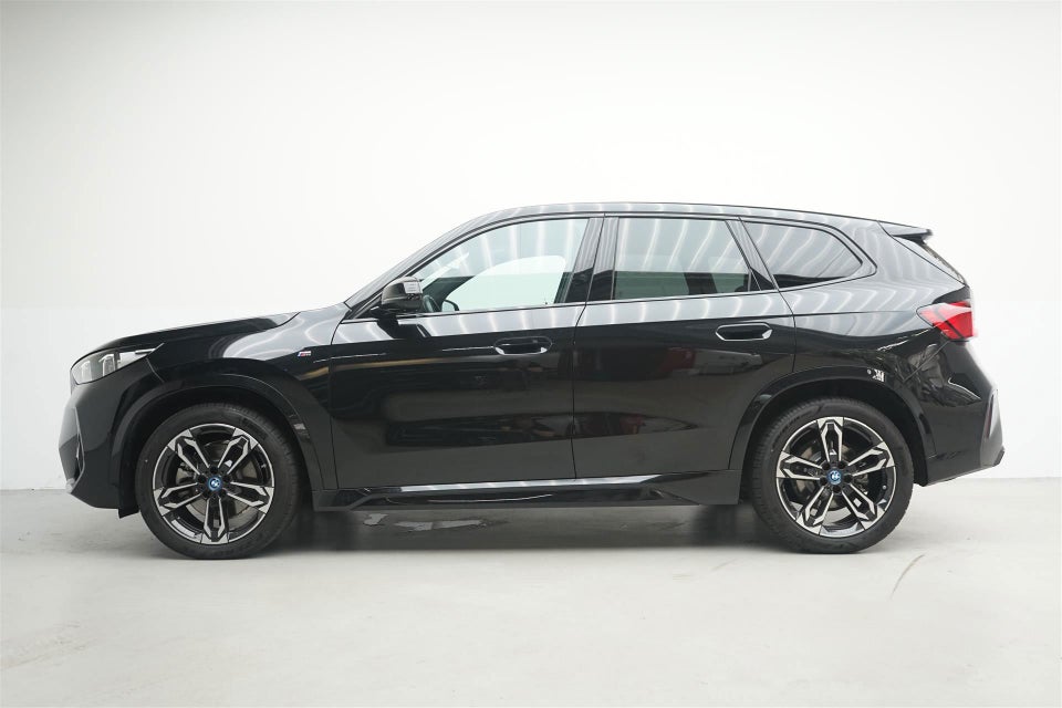 BMW iX1 xDrive30 M-Sport 5d