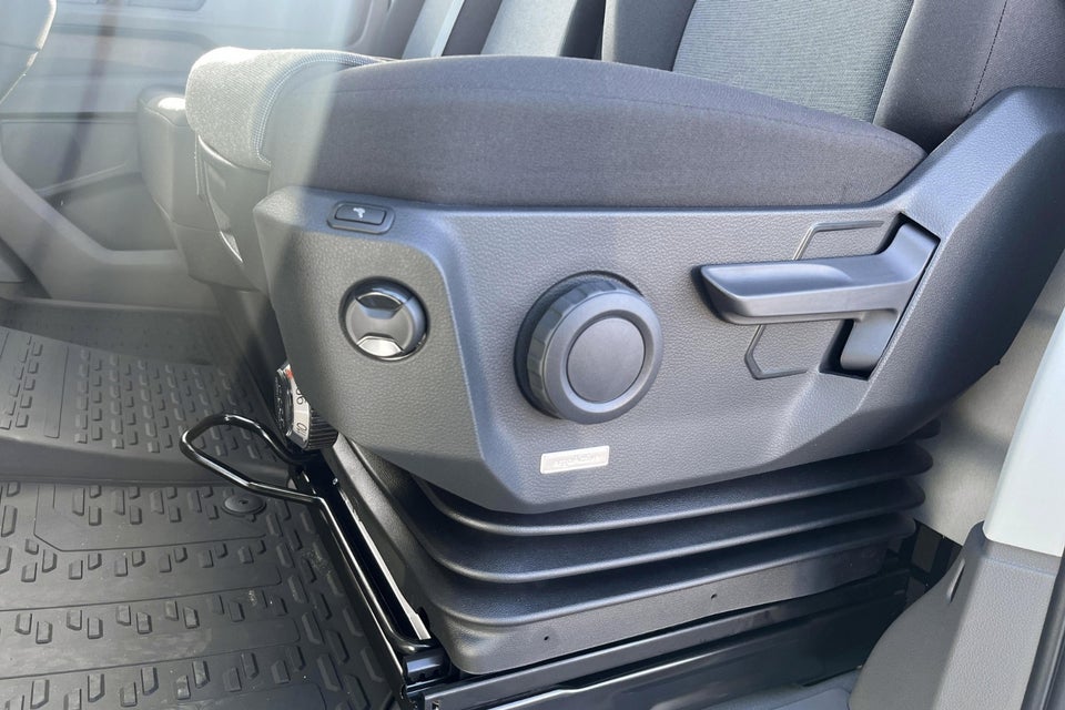 VW Crafter 35 2,0 TDi 177 Comfort Kassevogn L4H3 aut.