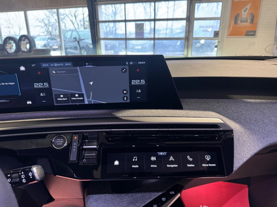 Peugeot e-5008 77 Allure 7prs 5d