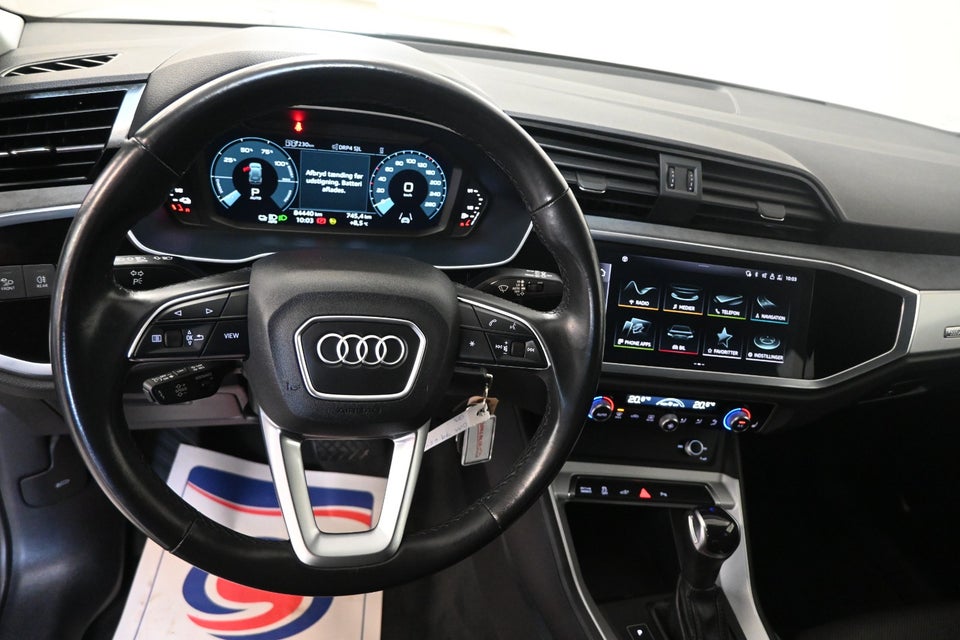 Audi Q3 45 TFSi e Attitude plus S-tr. 5d