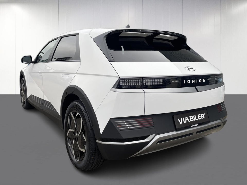 Hyundai Ioniq 5 77 Essential 5d