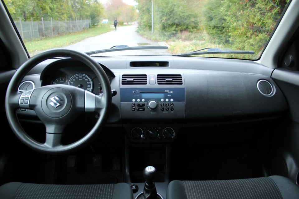 Suzuki Swift 1,5 GL-A 5d