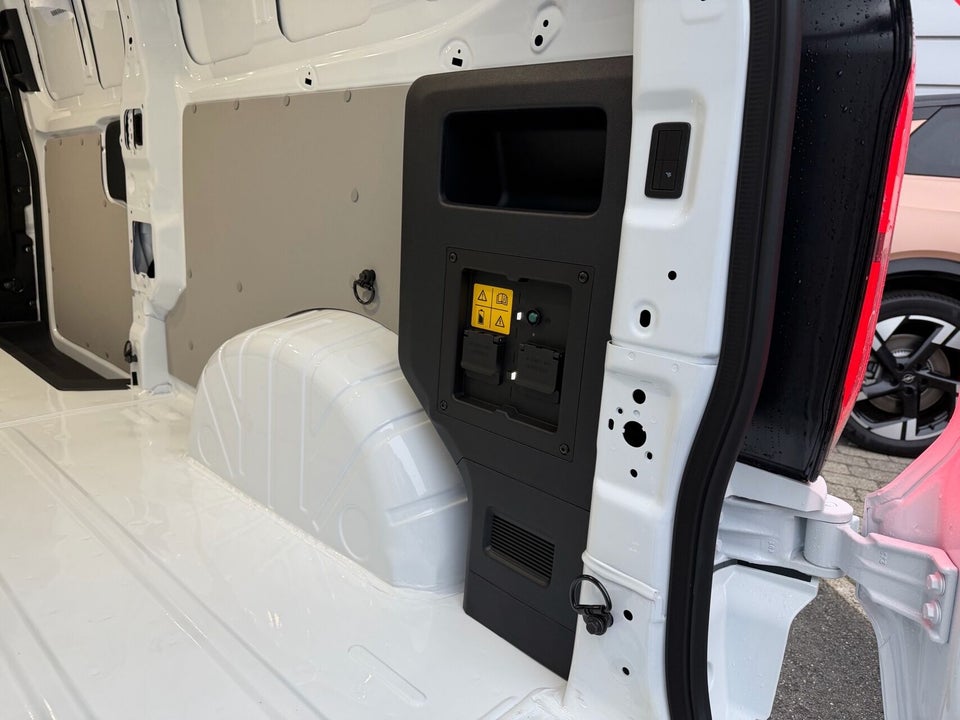 Ford E-Transit Custom 340 L2 71 Limited