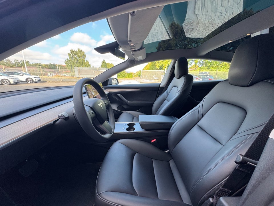 Tesla Model 3 Long Range AWD 4d