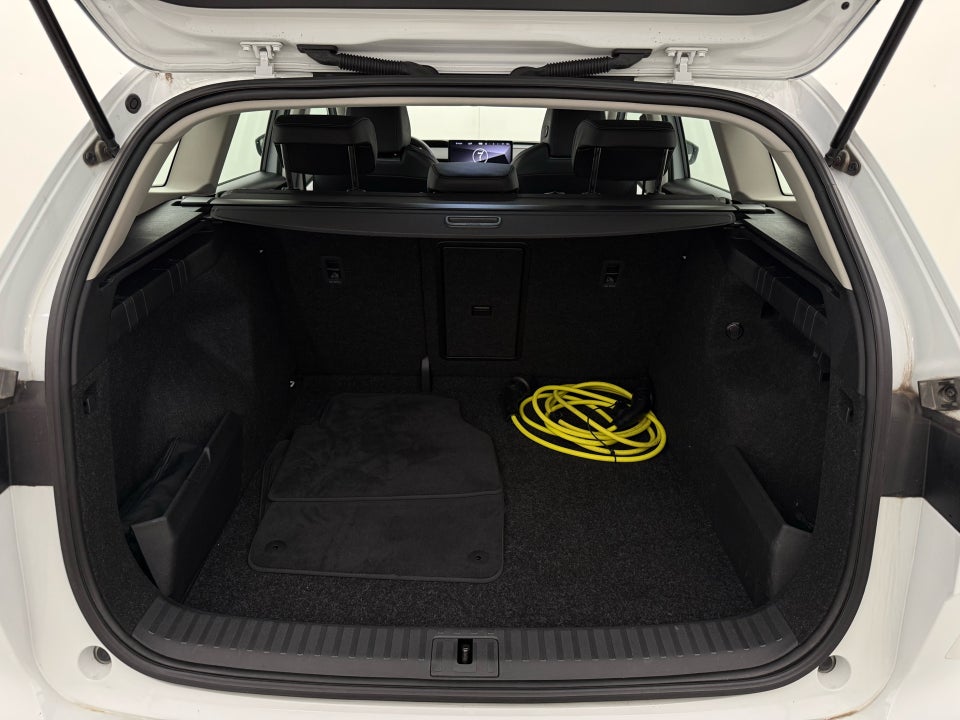 Skoda Enyaq 80 iV Loft 5d