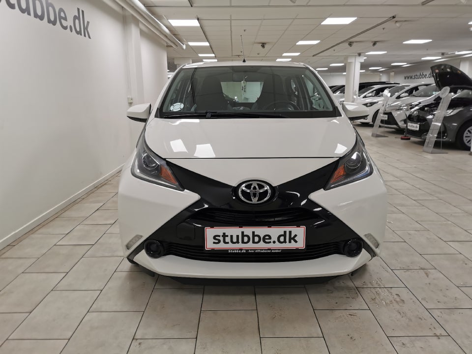Toyota Aygo 1,0 VVT-i x-touch 5d