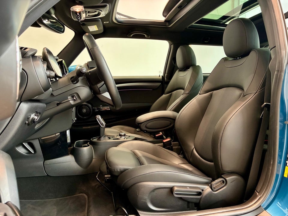 MINI Cooper SE Maximise 3d