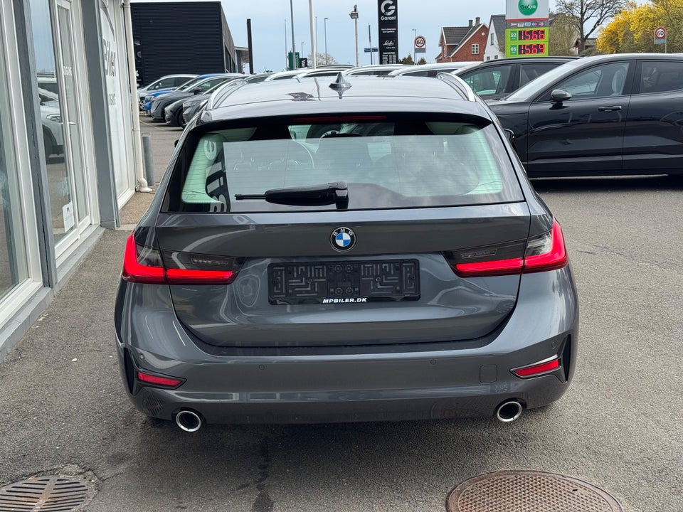 BMW 320d 2,0 Touring Connected aut. 5d
