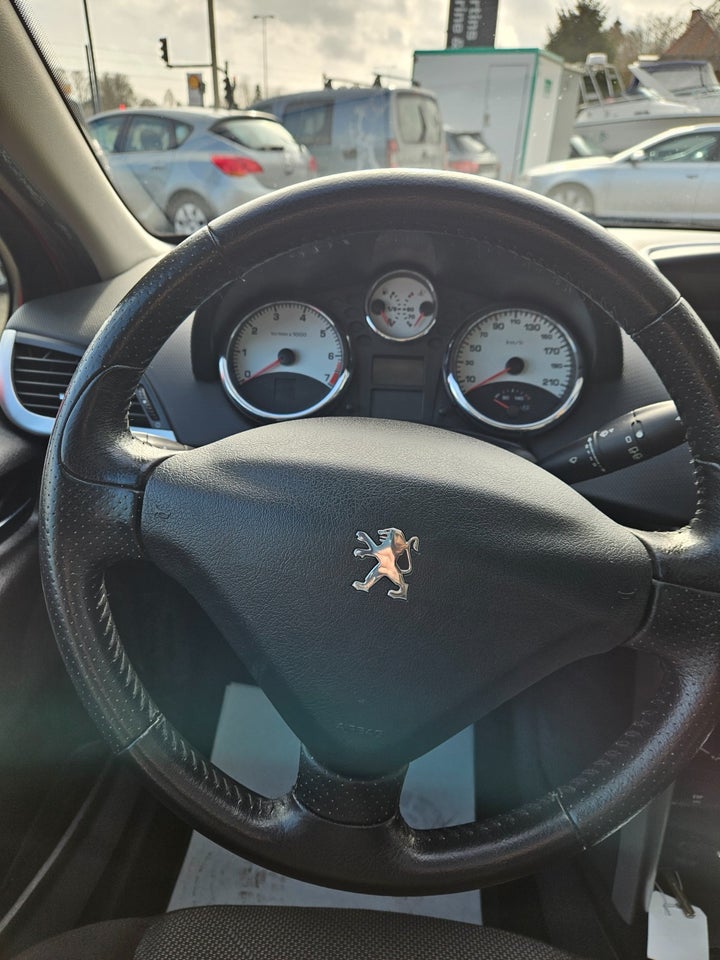 Peugeot 207 1,6 VTi S16 aut. 5d