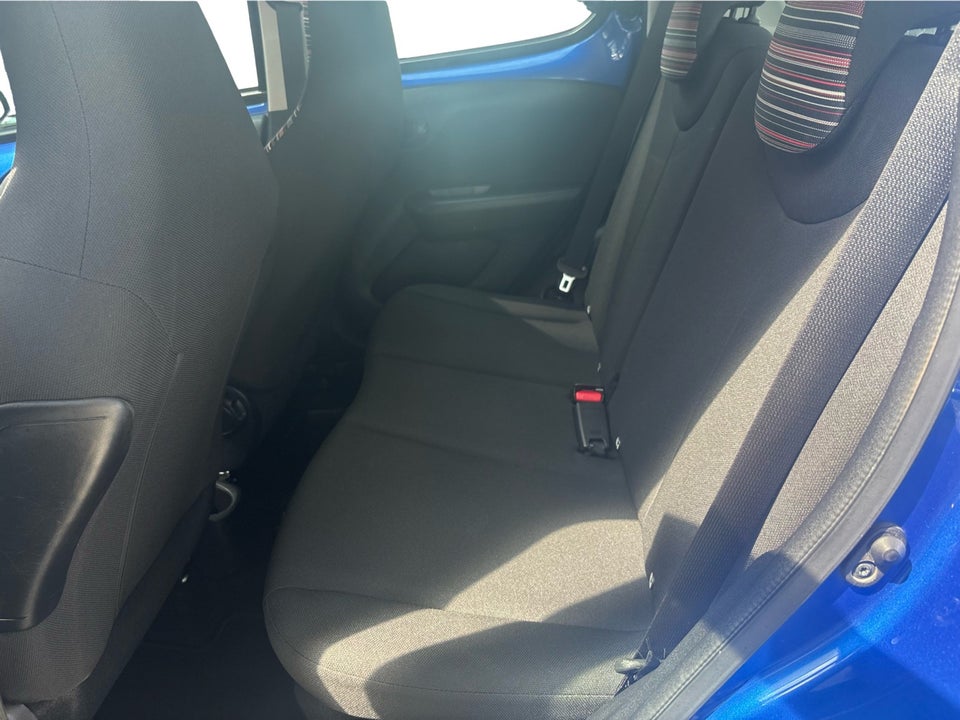 Citroën C1 1,0 VTi Shine 5d