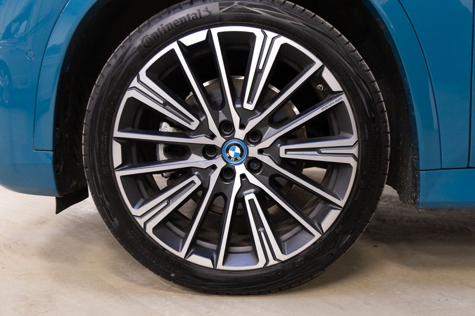 BMW iX1 xDrive30 M-Sport 5d