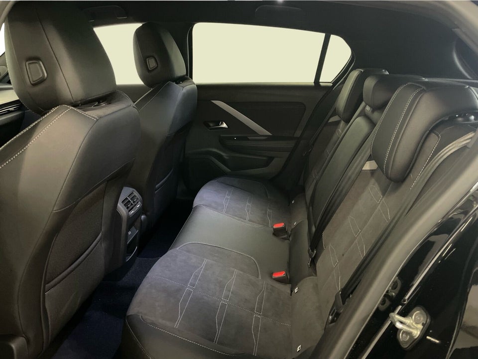 Opel Astra-e 54 GS 5d
