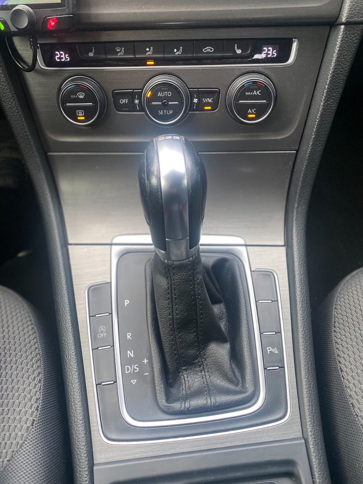 VW Golf VII 1,4 TSi 122 Highline Variant DSG BMT 5d