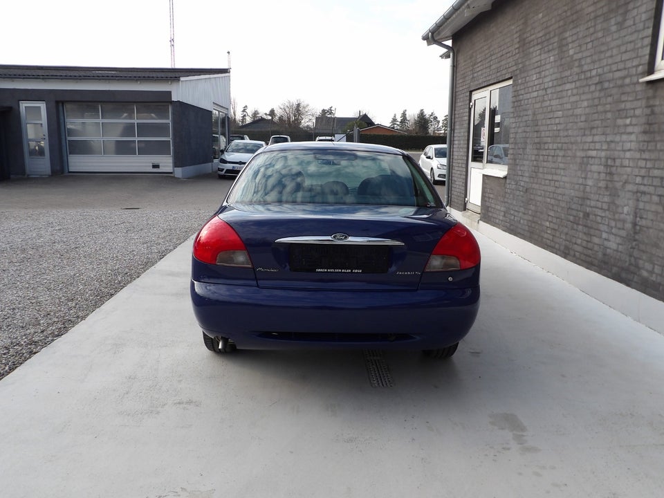Ford Mondeo 1,6 Fashion 4d