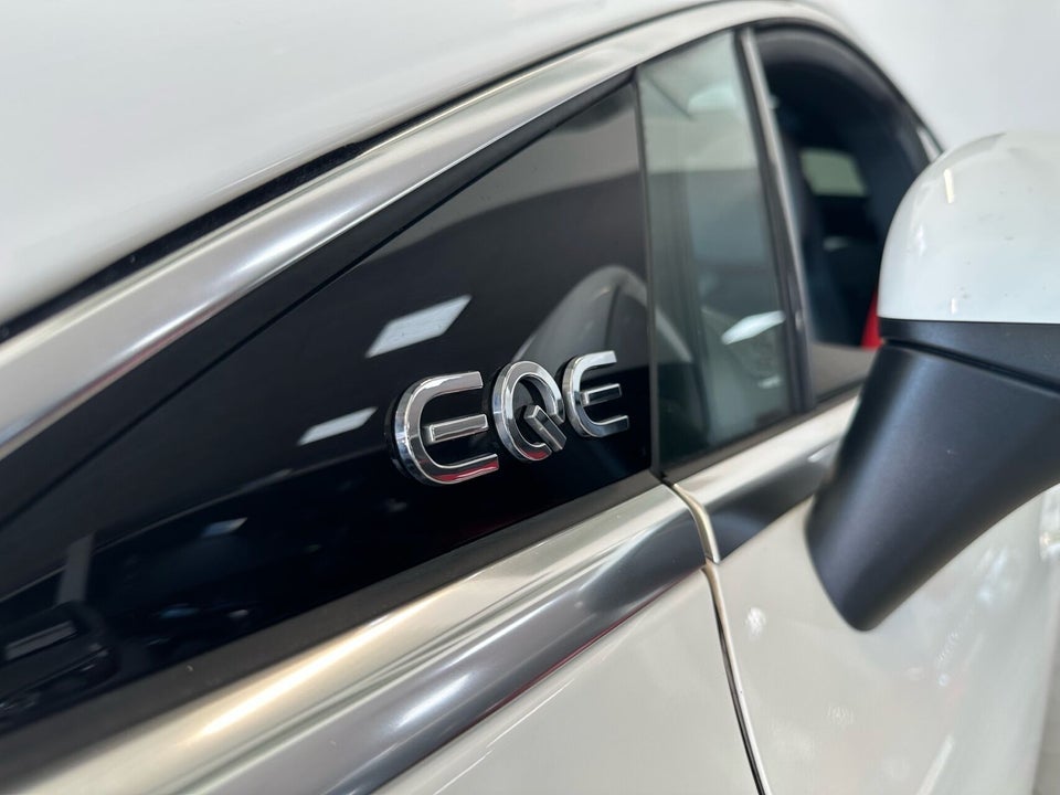 Mercedes EQE300 AMG Line 4d