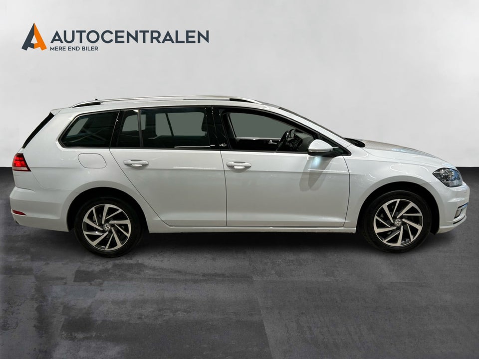 VW Golf VII 1,6 TDi 115 Comfortline Variant DSG 5d