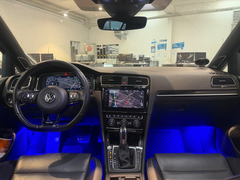 VW Golf VII 2,0 R DSG 4Motion 5d