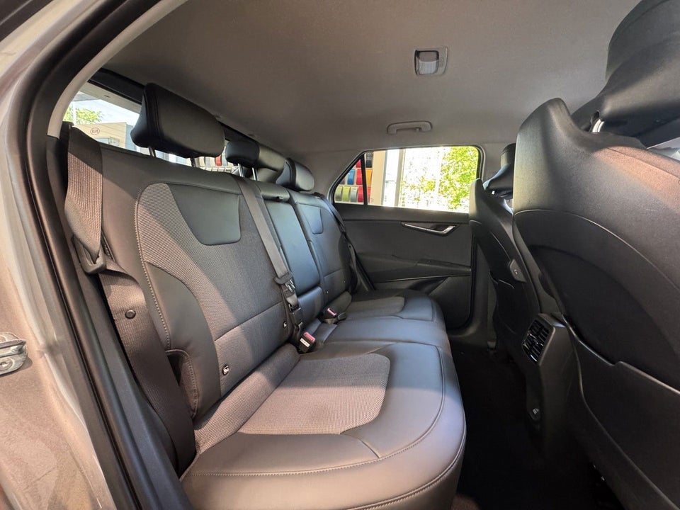 Kia Niro 64 EV Prestige 5d