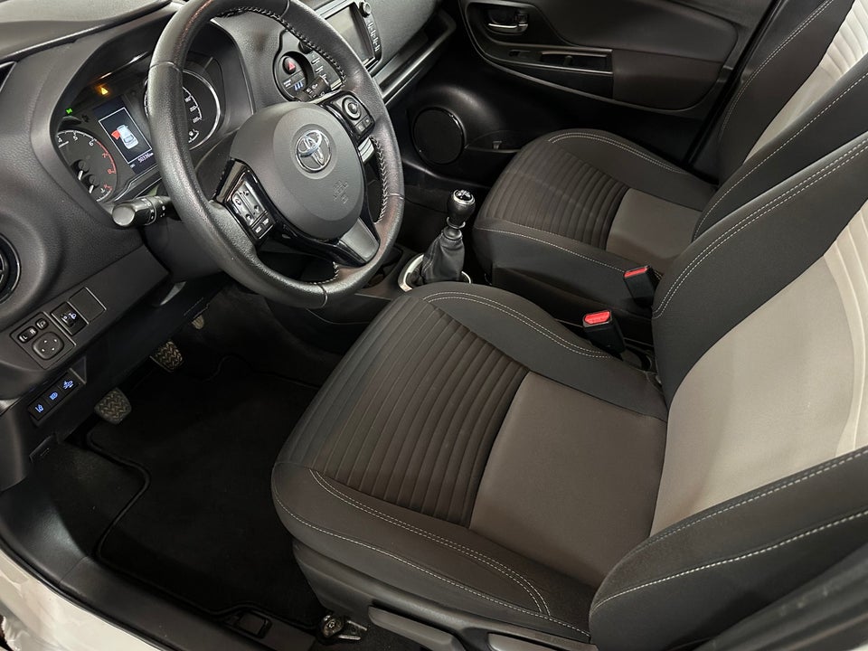 Toyota Yaris 1,5 VVT-iE T3 Smart 5d