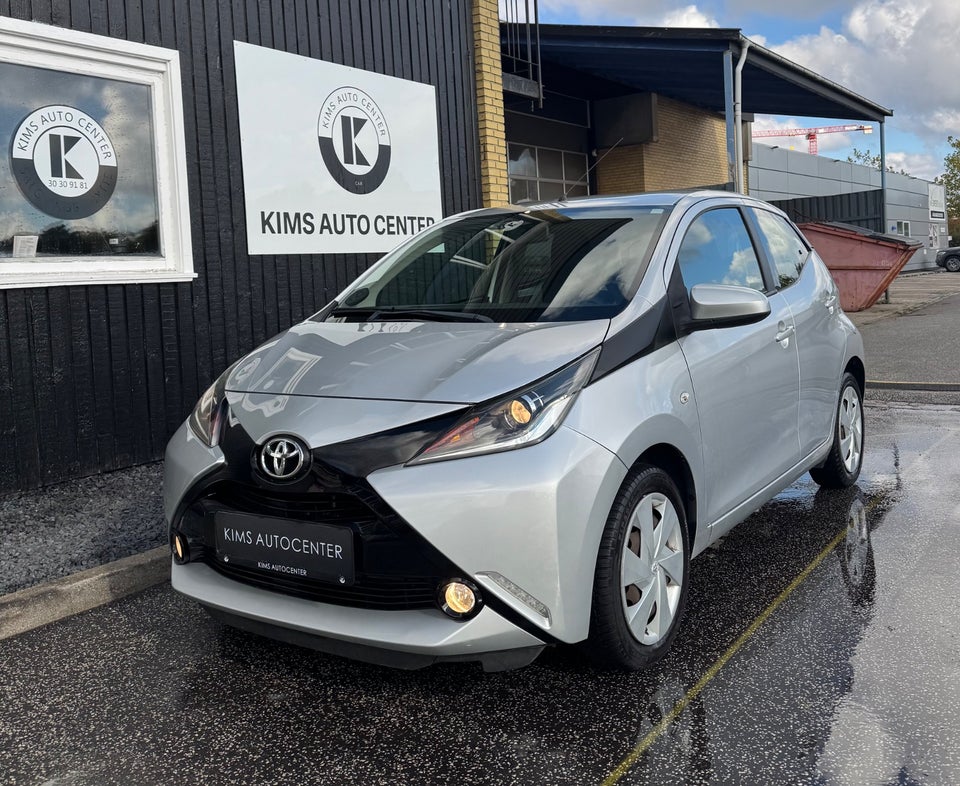 Toyota Aygo 1,0 VVT-i x-press x-touch 5d