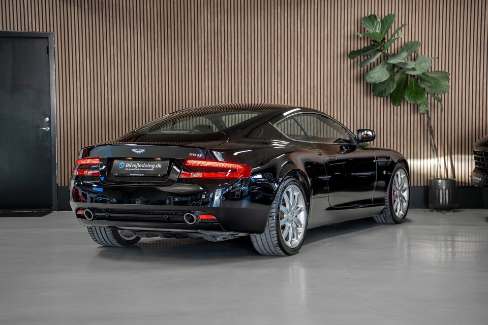 Aston Martin DB9 6,0 Coupé aut. 2d