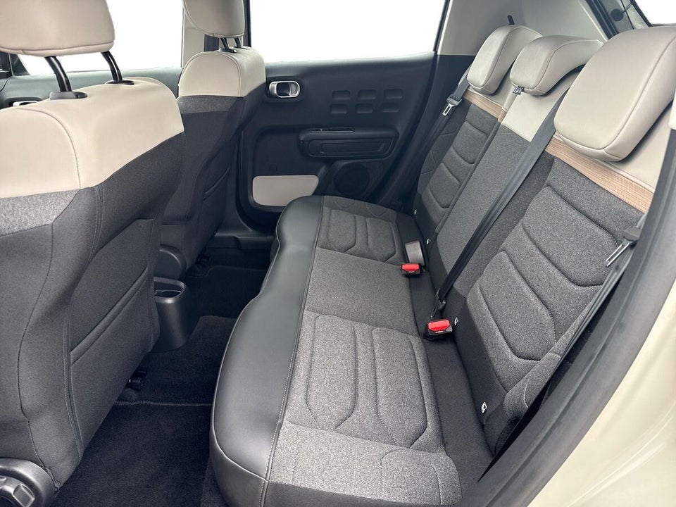 Citroën C3 1,2 PureTech 83 Shine Sport 5d