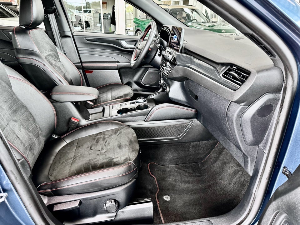 Ford Kuga 2,5 PHEV ST-Line CVT 5d