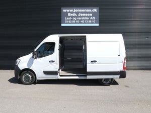 Renault Master IV T33, modelår 2021, 153,000 km