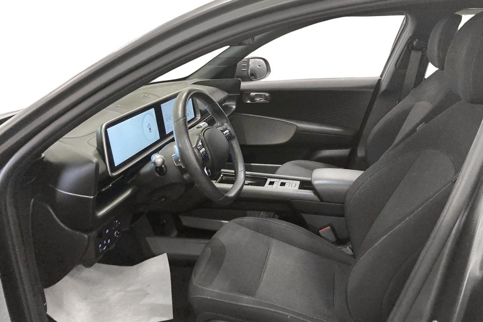 Hyundai Ioniq 6 53 Essential 4d
