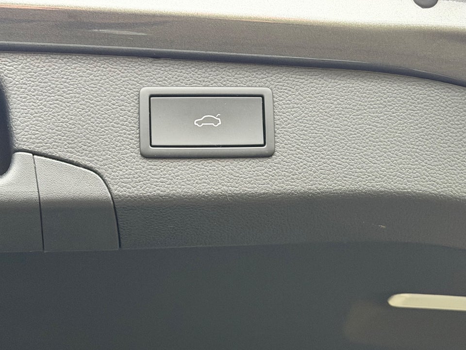 VW Passat 1,5 TSi 150 Elegance Variant DSG 5d