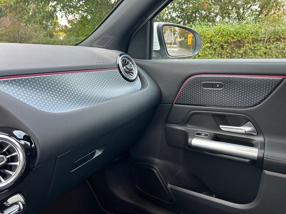 Mercedes EQA250+ Progressive 5d