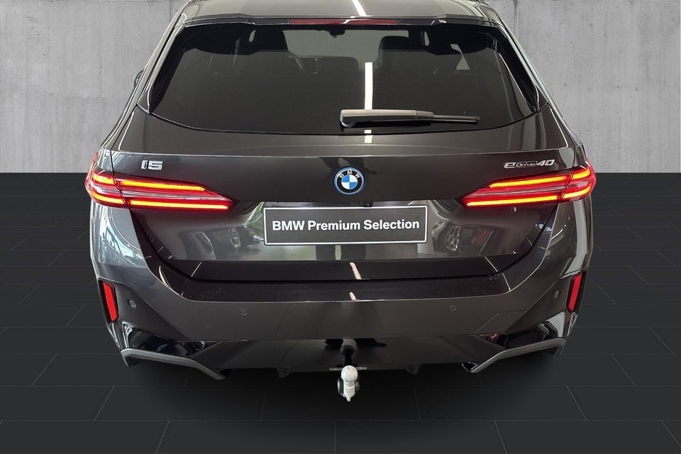 BMW i5 eDrive40 Touring Fully Charged M-Sport 5d