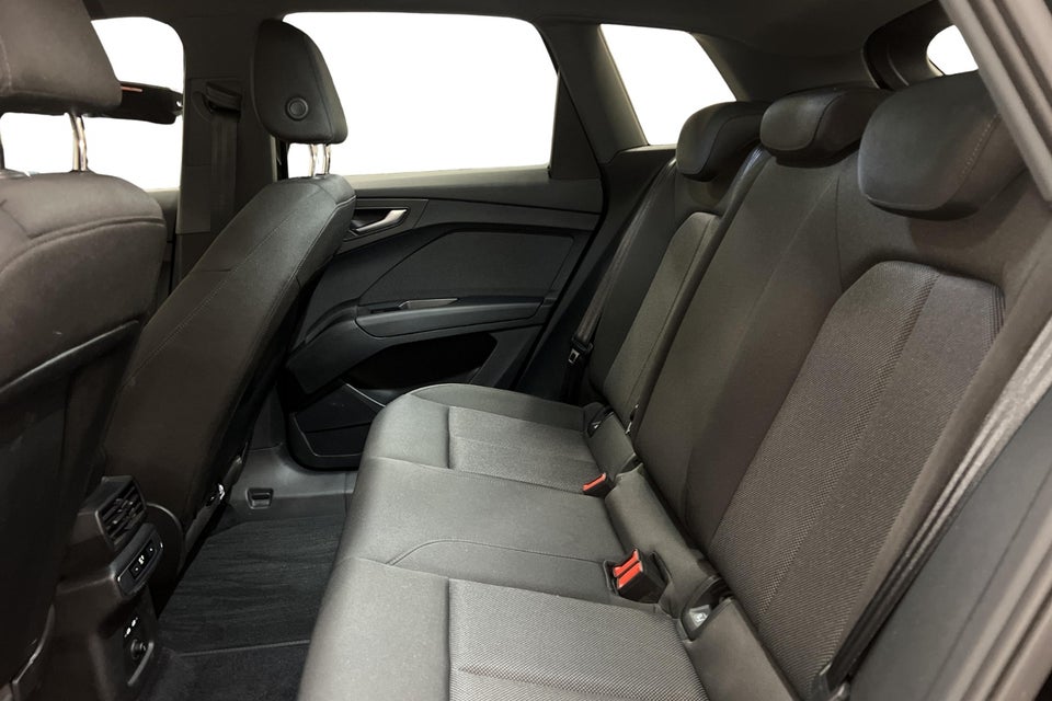 Audi Q4 e-tron 40 Attitude 5d