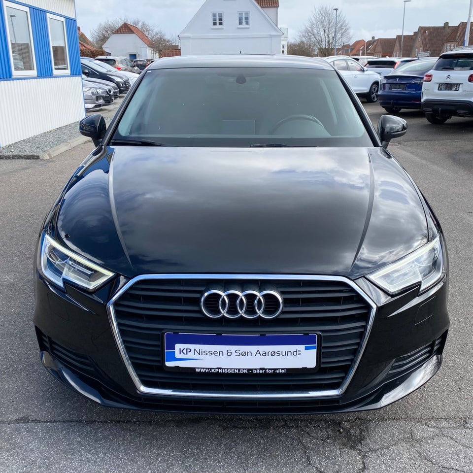 Audi A3 1,6 TDi 110 Sportback 5d