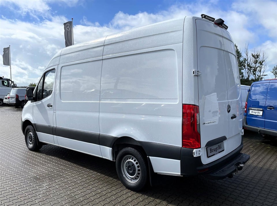 Mercedes Sprinter 317 2,0 CDi A2 Kassevogn aut. RWD