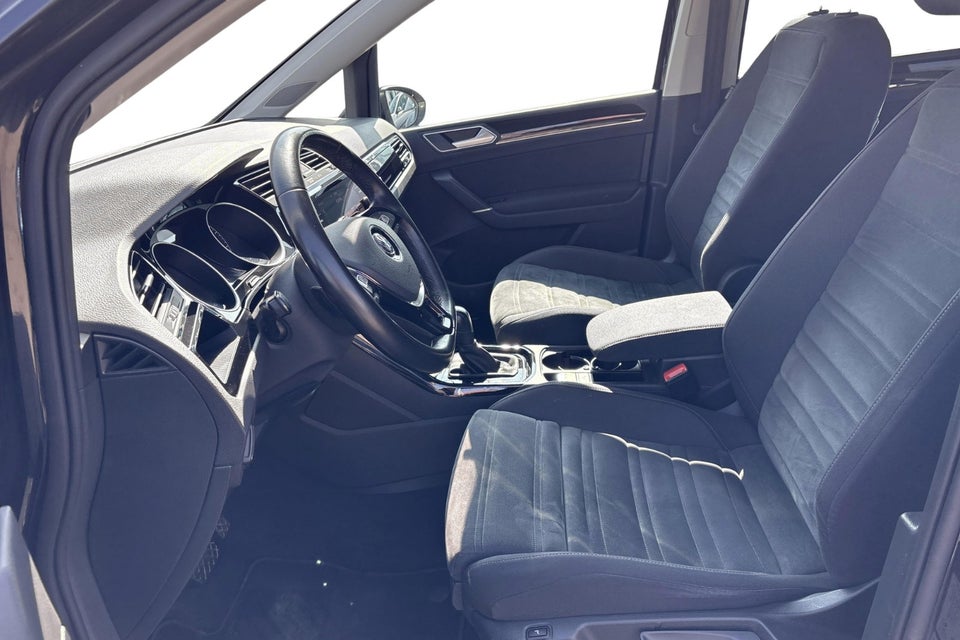VW Touran 1,5 TSi 150 Highline Family DSG 7prs 5d