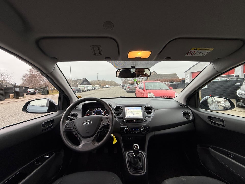 Hyundai i10 1,0 Touch 5d